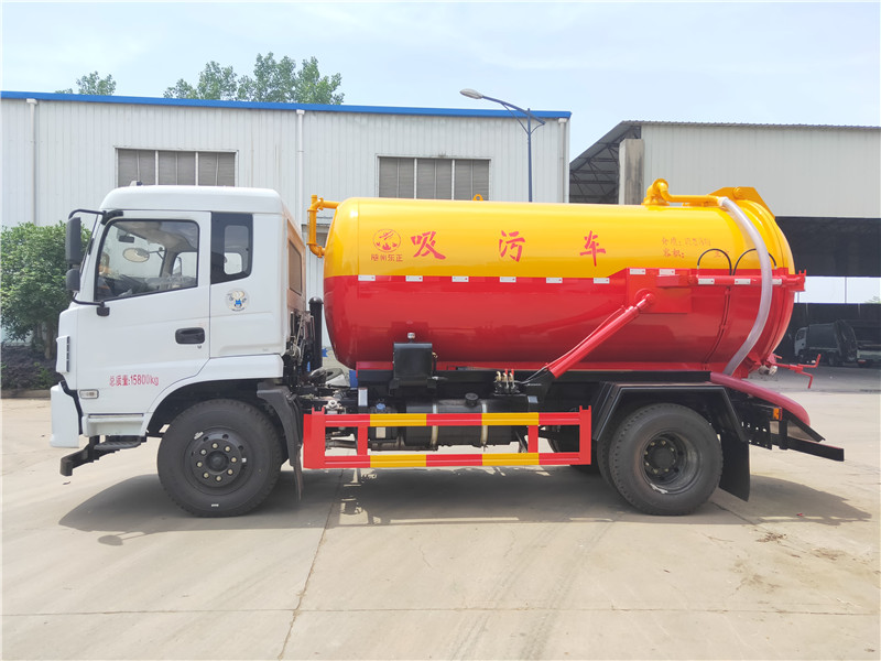 東風(fēng)10方污水污泥清運(yùn)車(chē)